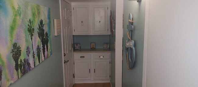 Foto del edificio - "Charming 2-Bed, 2-Bath Condo in Largo wit...