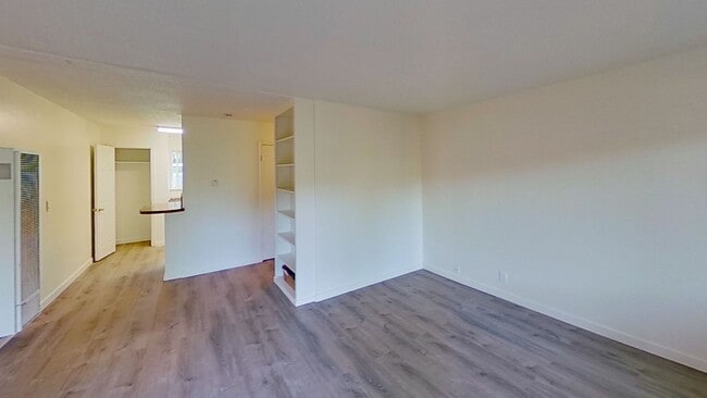 Interior Photo - Bali Hai Garden Apartments