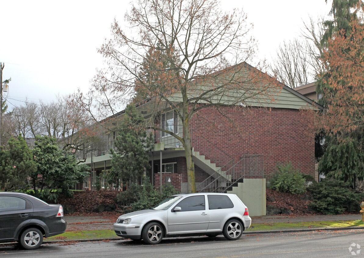 Foto principal - 4022-4028 California Ave