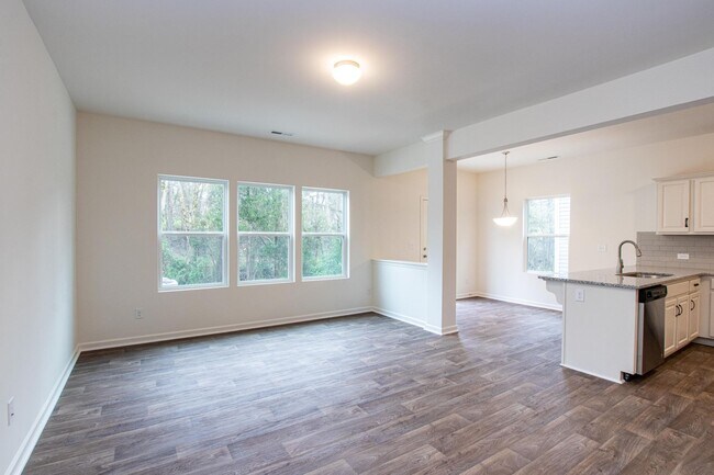 Foto del edificio - 14082 Clayborn St