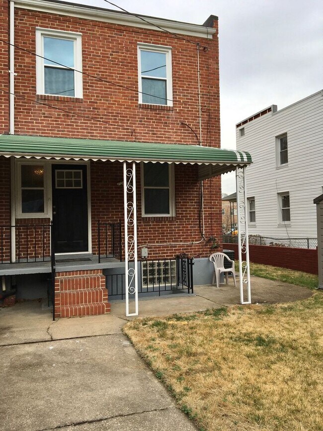 Foto del edificio - Charming 3 Bedroom/2 Bathroom in Hamilton,...