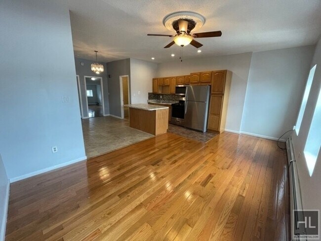 Foto del edificio - Amazing Sundrenched 2 Bedroom Home In Bed ...