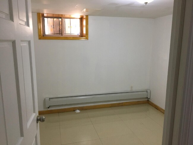 Foto del edificio - 2064 70TH St