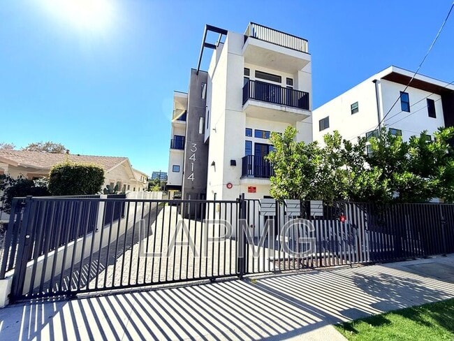 Foto del edificio - 3414 London St