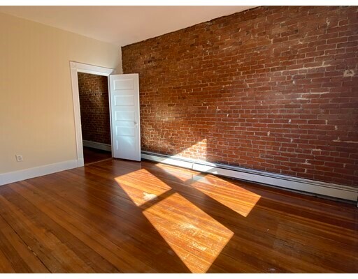 Building Photo - 60 Greenough St