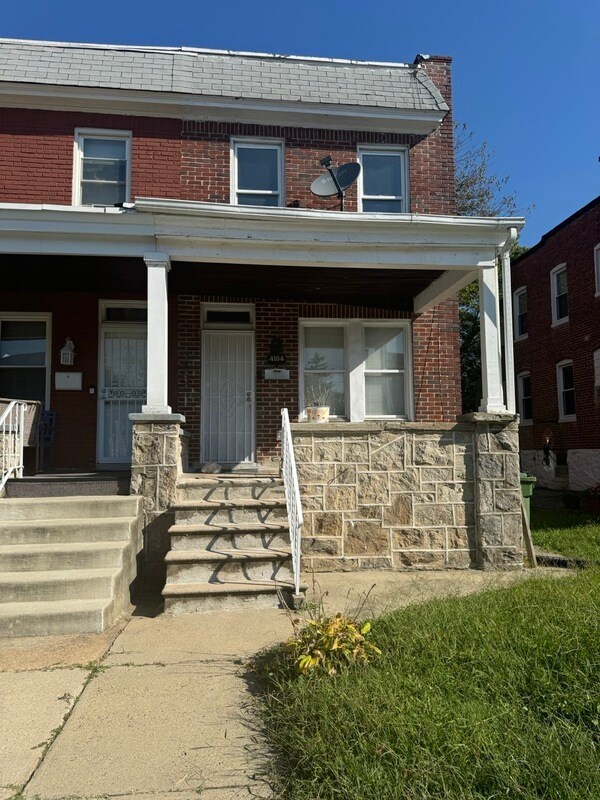 Primary Photo - 4104 Rollins Ave
