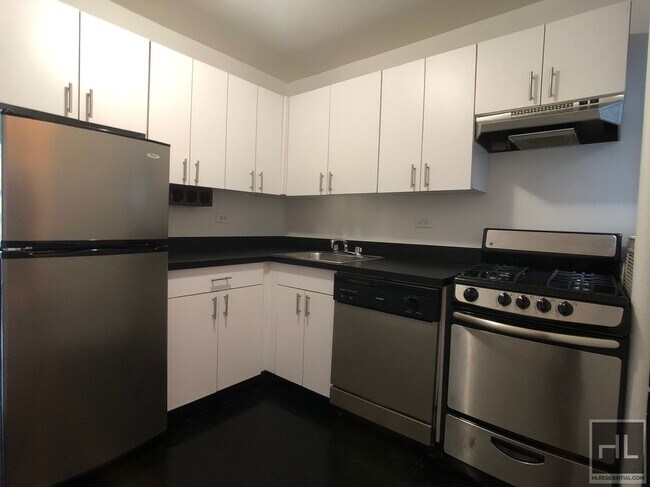 EAST 89TH STREET - EAST 89TH STREET Apartment