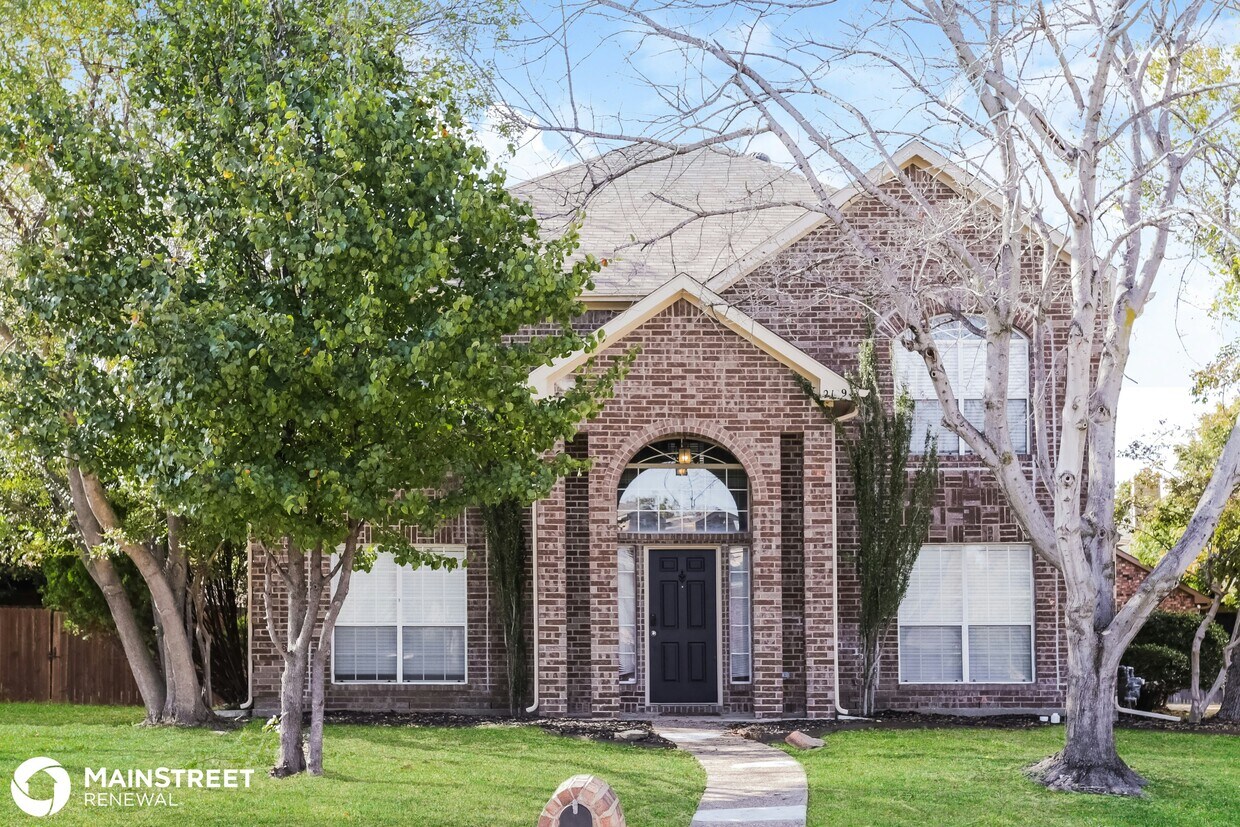 Primary Photo - 2129 Carrington Ave
