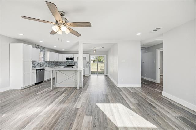 Foto del edificio - 4500 Wellesley Ave