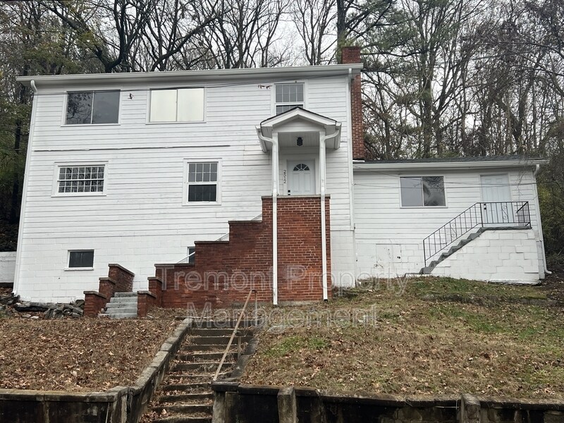 Photo - 2512 Campbell Street