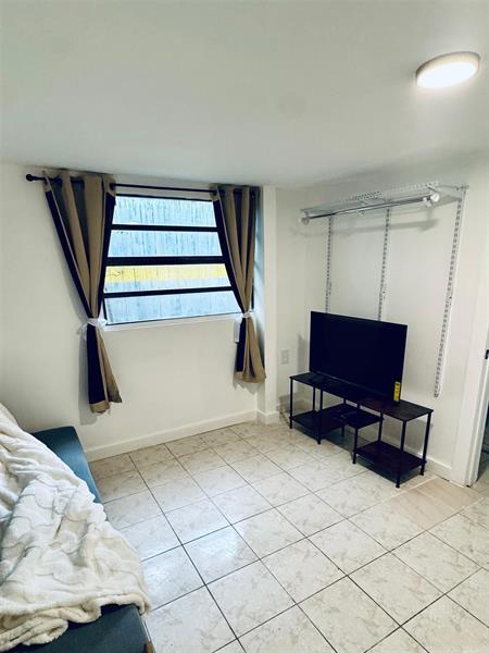 Foto del edificio - 2205 SW 16th Ter
