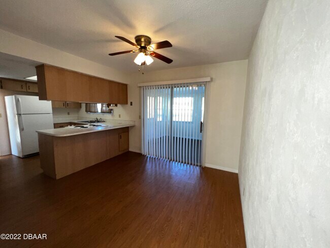 Building Photo - 2411 Kenilworth Ave