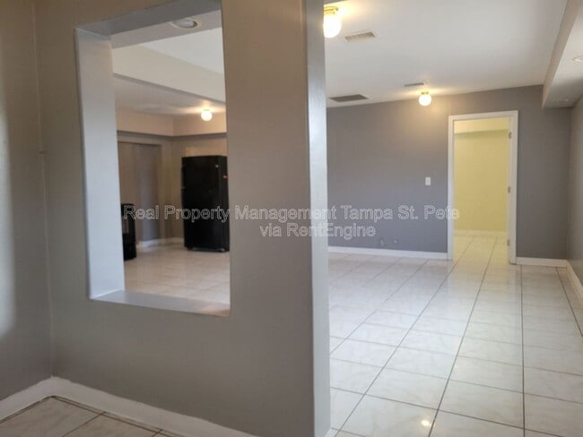 Building Photo - 4519 N Habana Ave