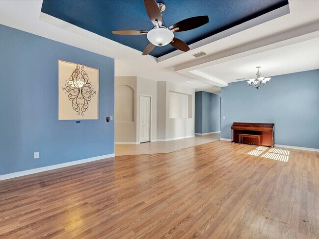 Foto del edificio - Pristine 4 bed/ 2 bath Annual Rental in Stoneybrook of Venice