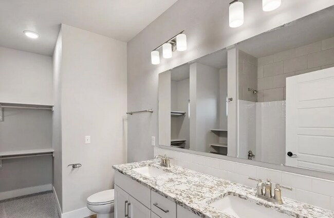 Building Photo - 3036 N Network Ln