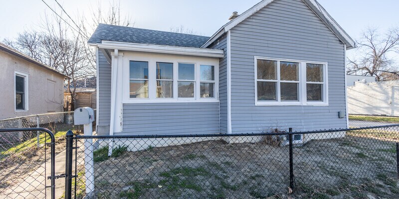 Primary Photo - 314 N 8th St