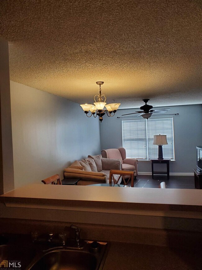 Building Photo - 3331 Campus Pointe Cir