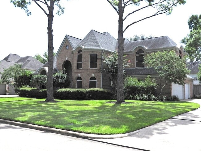 Building Photo - 2319 Amber Springs Dr