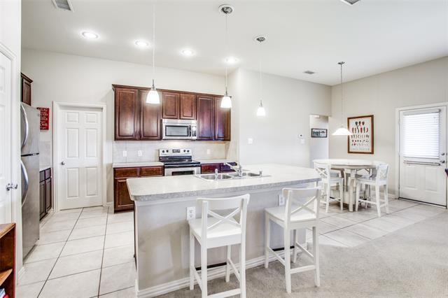 Building Photo - 808 Honeywell Dr