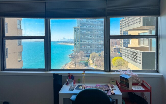 Foto del edificio - 6301 N Sheridan Rd