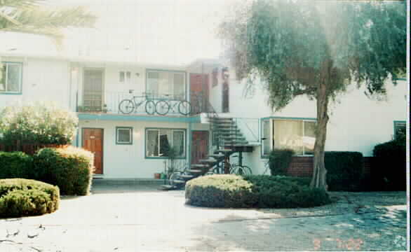 Building Photo - 471-481 Margarita Ave