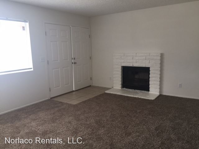 Building Photo - 2 br, 1 bath House - 17855 Lakespring Ave.