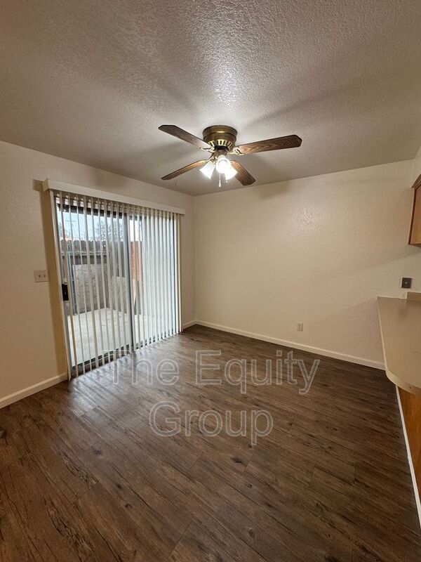 Building Photo - 1226 S Santa Fe St