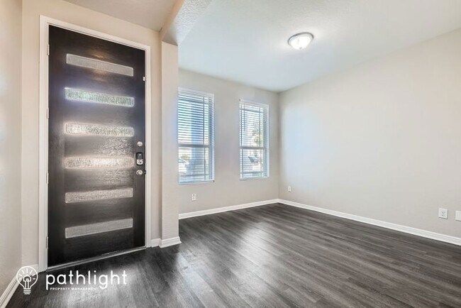 Building Photo - 6714 Dashmoor Creek