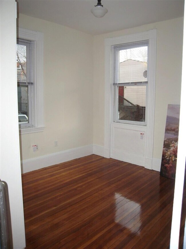 Foto del edificio - 56 Hancock St