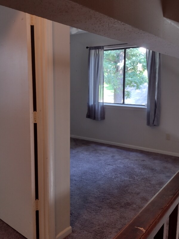 Foto del edificio - 2316 Brook Canyon Dr