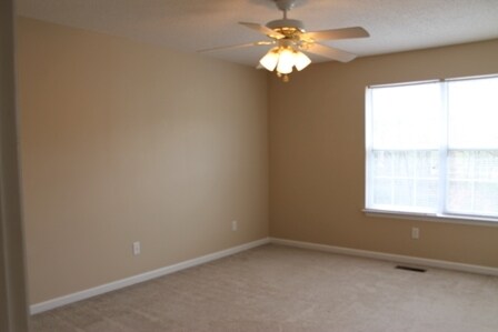 Foto del edificio - 42 Priscilla Dr