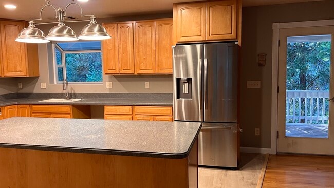 Foto del edificio - 14385 Holmwood Dr