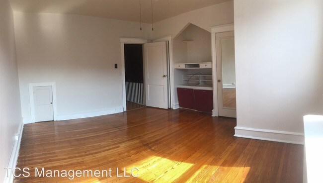 Building Photo - 3 br, 1.5 bath House - 5043 F Street