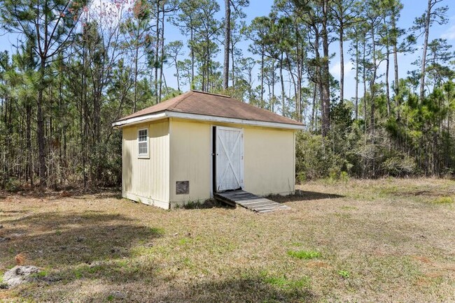 Building Photo - Beautiful 3/2 in Pass Christian, MS