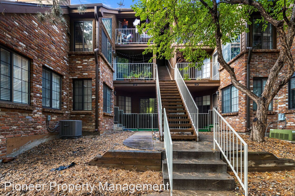 Primary Photo - 2 br, 1 bath House - 812 S Vance St #A