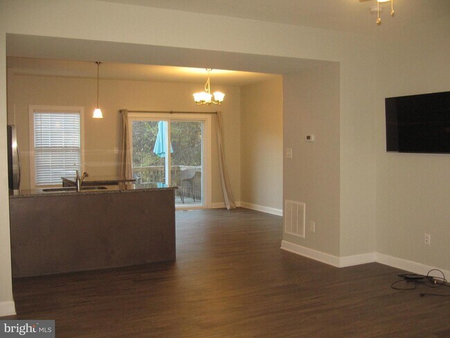Building Photo - 11 Swearingen Way