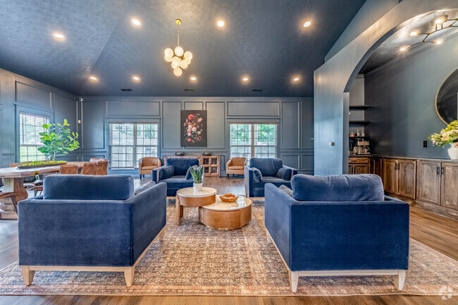 Interior Photo - The Heights at Bridgewater