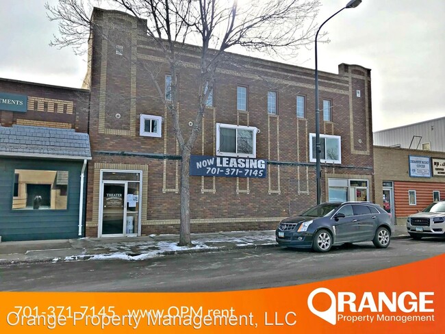 Building Photo - 117 Main St W