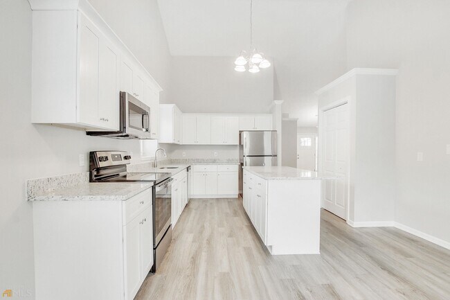 Foto del edificio - 123 Wards Creek Ln