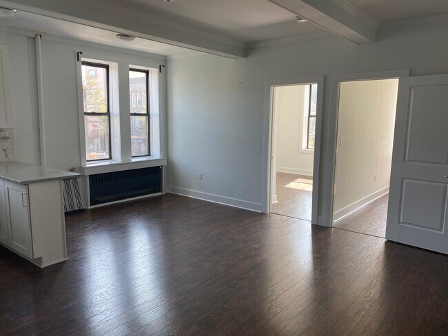 Foto del edificio - 992 E 14th St