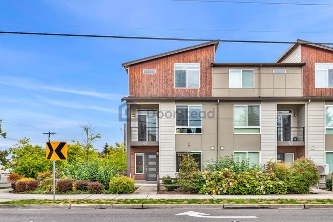 Building Photo - 13411 Ash Way