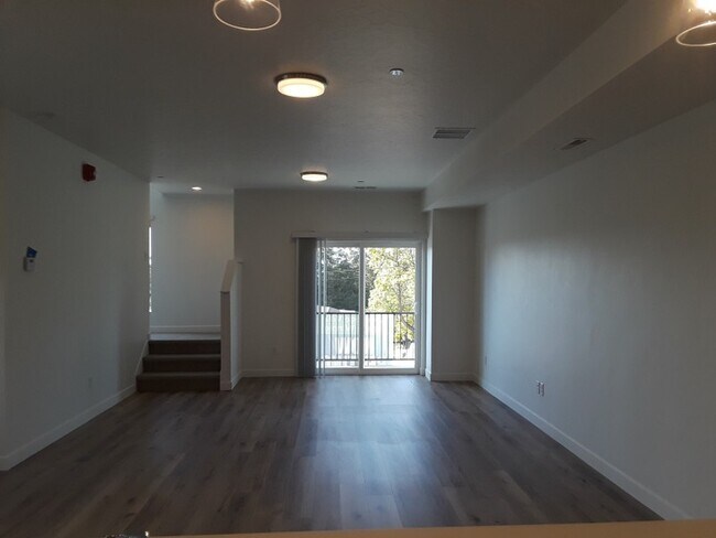 Foto del edificio - 3371 S Orchard Dr