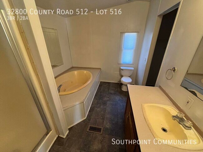 Foto del edificio - 32800 Co Rd 512