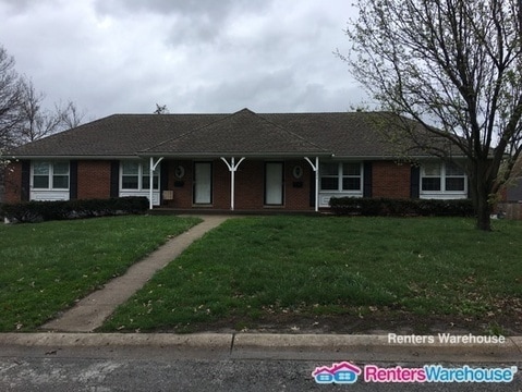 Primary Photo - 9905 E 76th St