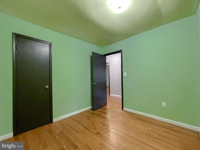 Foto del edificio - 9642 Charles St