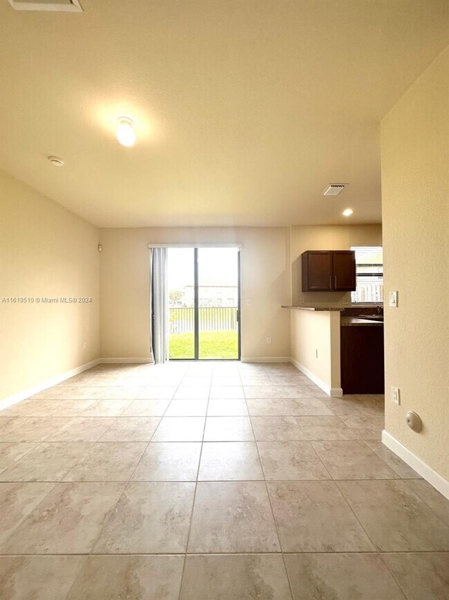 Building Photo - 23733 SW 118 Ave