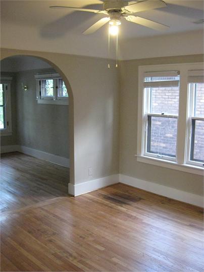 Building Photo - 906 Beaconsfield Ave