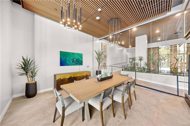 Building Photo - 1301 Rivington