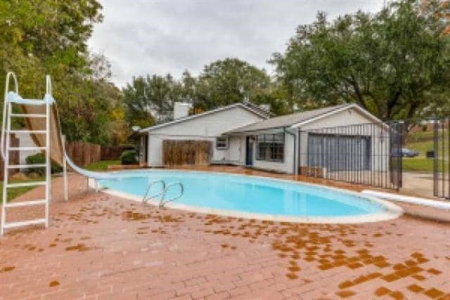 Foto del edificio - 28 Mont Del Dr