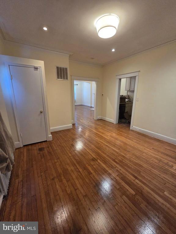 Building Photo - 1513 Van Buren St NW